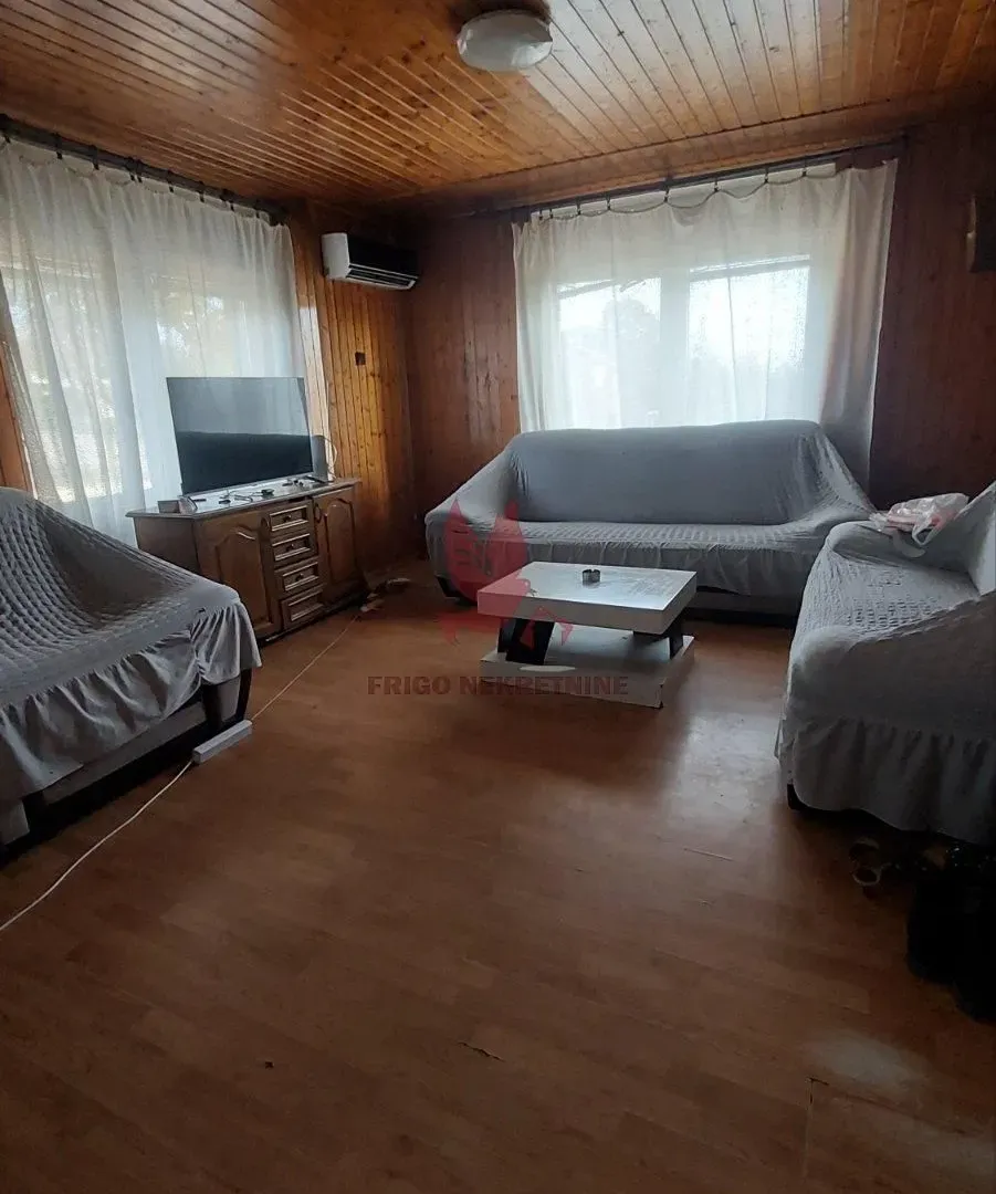 Prodaja, kuća, 997m², Rabrovac, Mladenovac