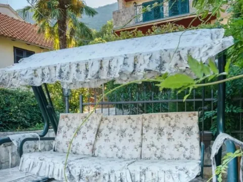 Sale, house, 215m², Stoliv, Kotor - image 2