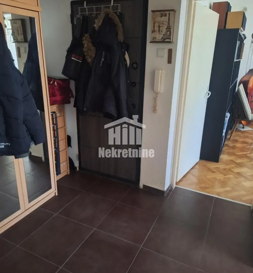 Prodaja, trosoban stan, 71m², Brace Jerković, Voždovac Sve Podlokacije