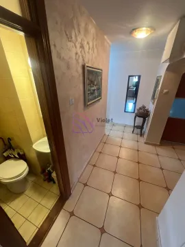 Prodaja, trosoban stan, 100m², Blok 5, Podgorica - image 13