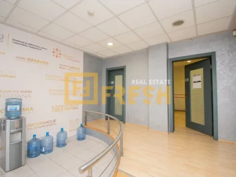 Prodaja, poslovni prostor, 533m², Centar, Podgorica - image 12