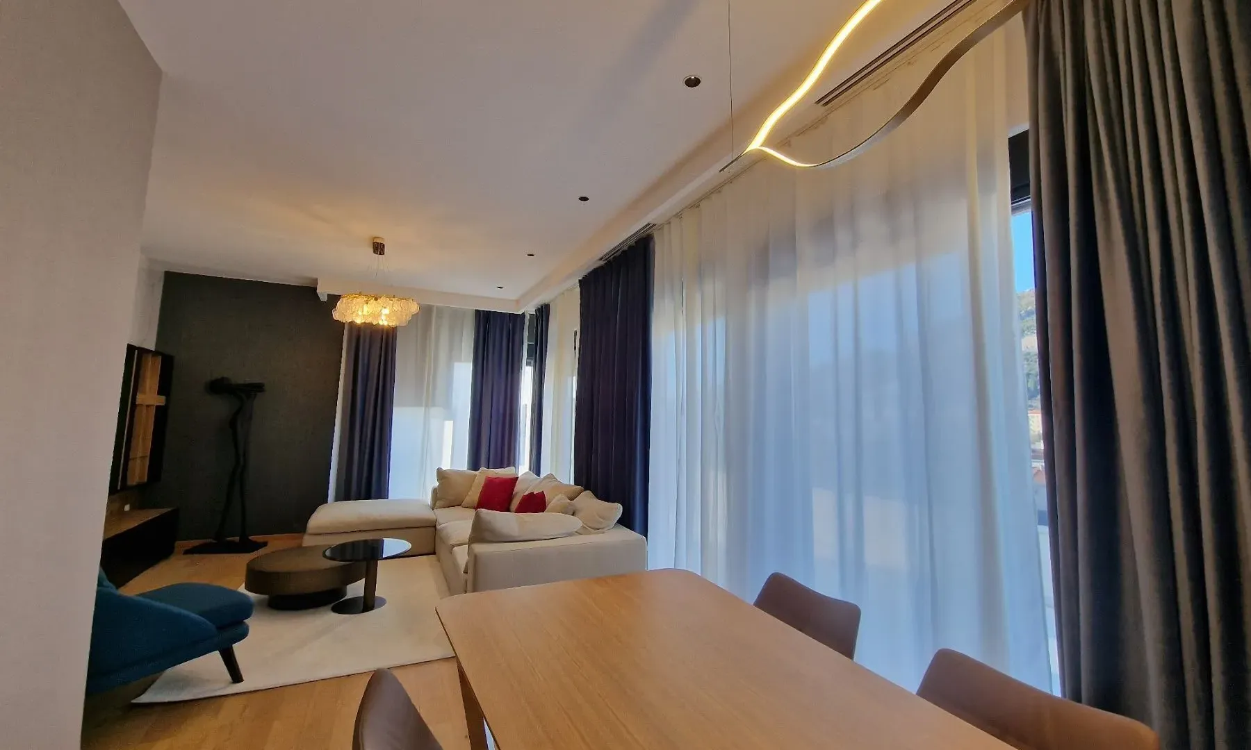 Sale, two bedroom apartment, 135m², Bečići, Budva