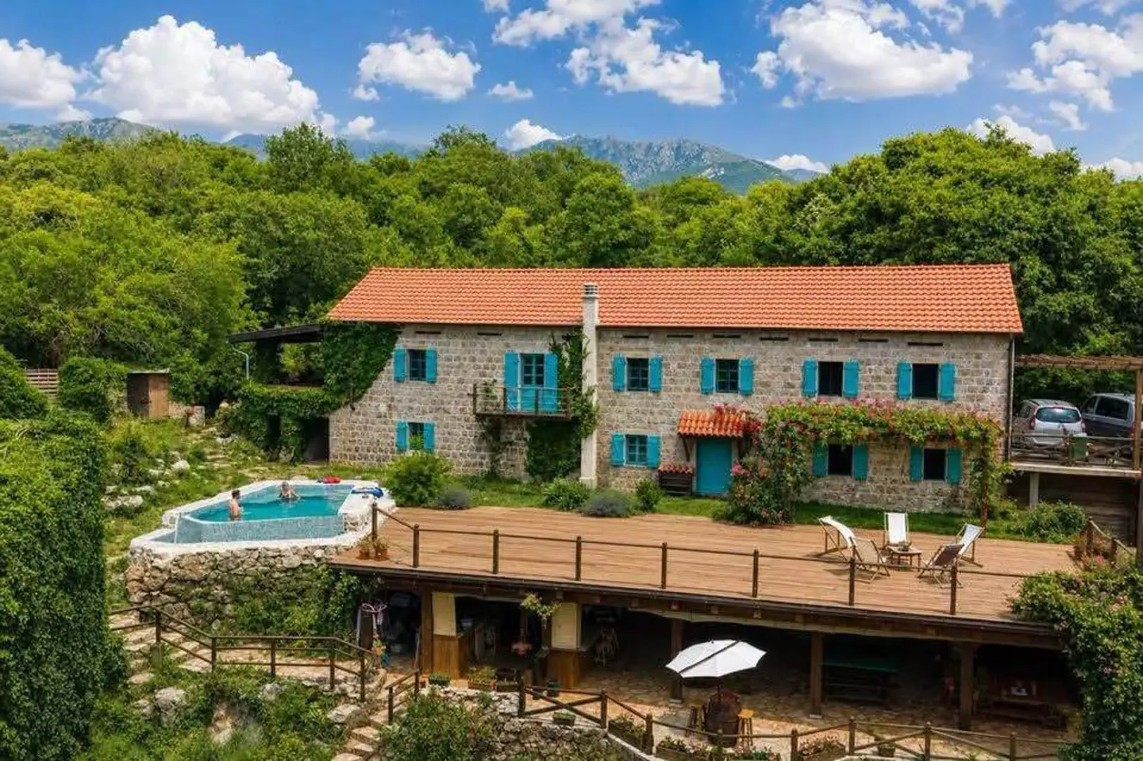 Prodaja, kuća, 322m², Pobrđe, Kotor