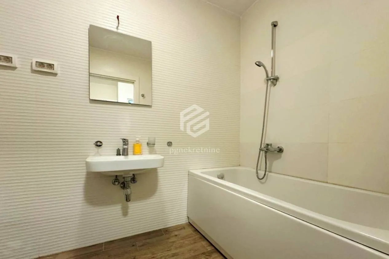 Rent, one bedroom apartment, 45m², Pobrežje, Podgorica