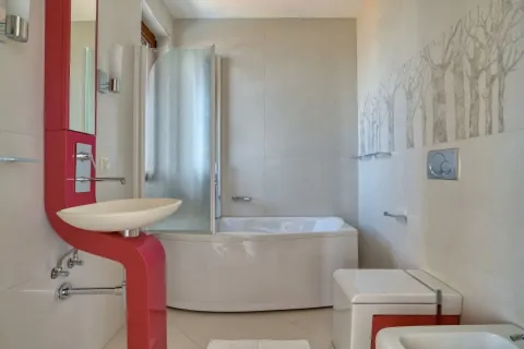Sale, four bedroom apartment, 199m², Bečići, Budva - image 16