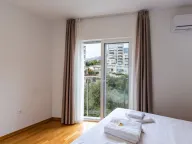 Izdavanje, jednosoban stan, 55m², Bečići, Budva - image 11