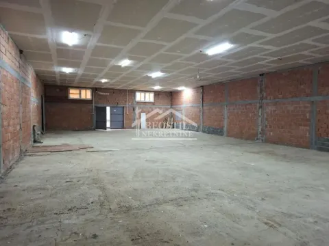Izdavanje, poslovni prostor, 200m², Ledine, Beograd - image 2