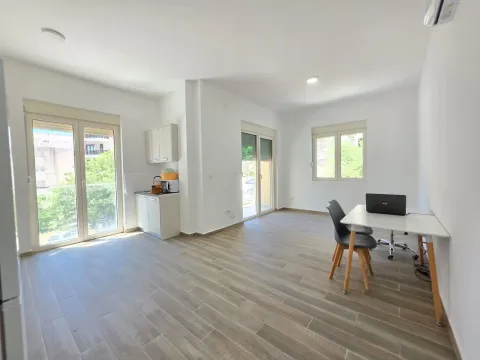 Prodaja, dvosoban stan, 74m², Bečići, Budva - image 19