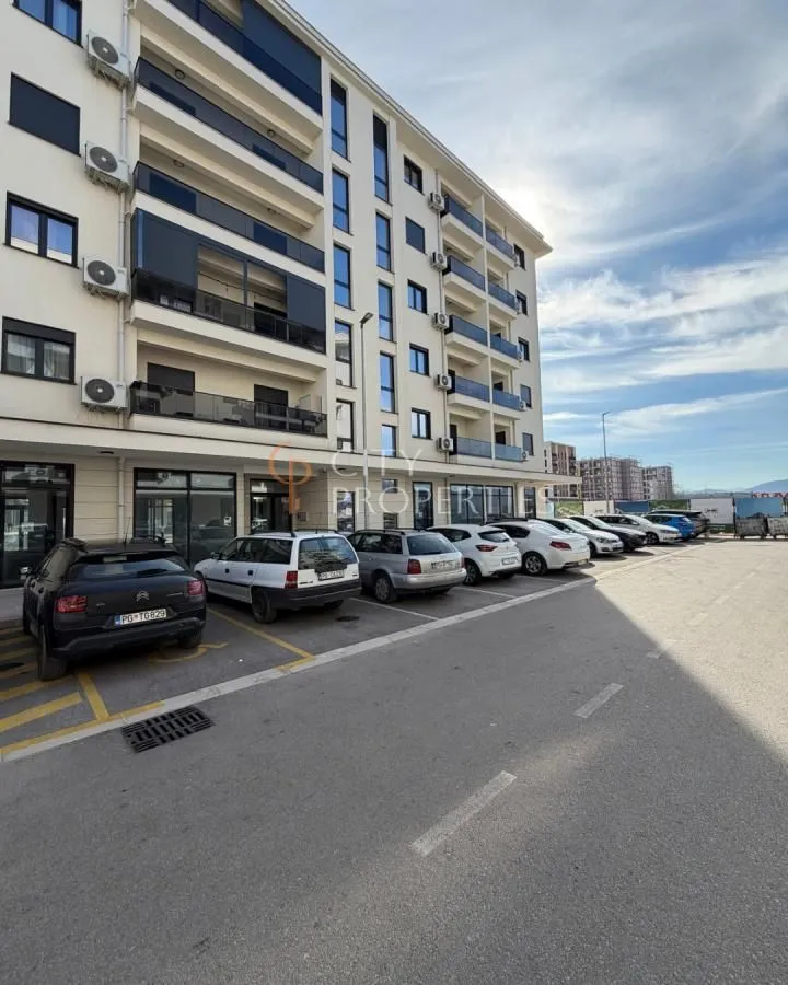 Izdavanje, stan, 55m², City Kvart, Podgorica