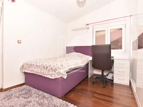 Sale, house, 175m², Vranići, Podgorica - image 16
