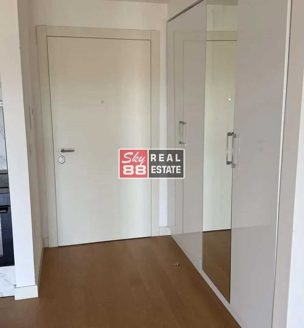 Izdavanje, dvosoban stan, 55m², Lion, Zvezdara Sve Podlokacije