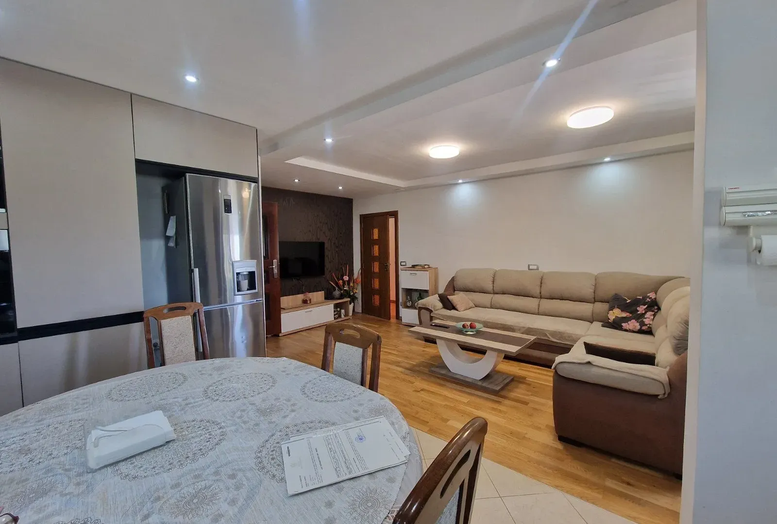 Sale, house, 590m², Tivat, Crna Gora