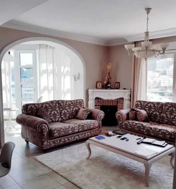 Sale, three bedroom apartment, 170m², Bečići, Budva