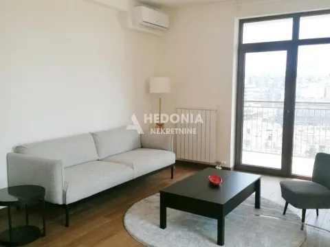 Izdavanje, trosoban stan, 90m², Savski Venac, Beograd