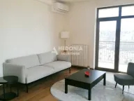 Izdavanje, trosoban stan, 90m², Savski Venac, Beograd - image 1
