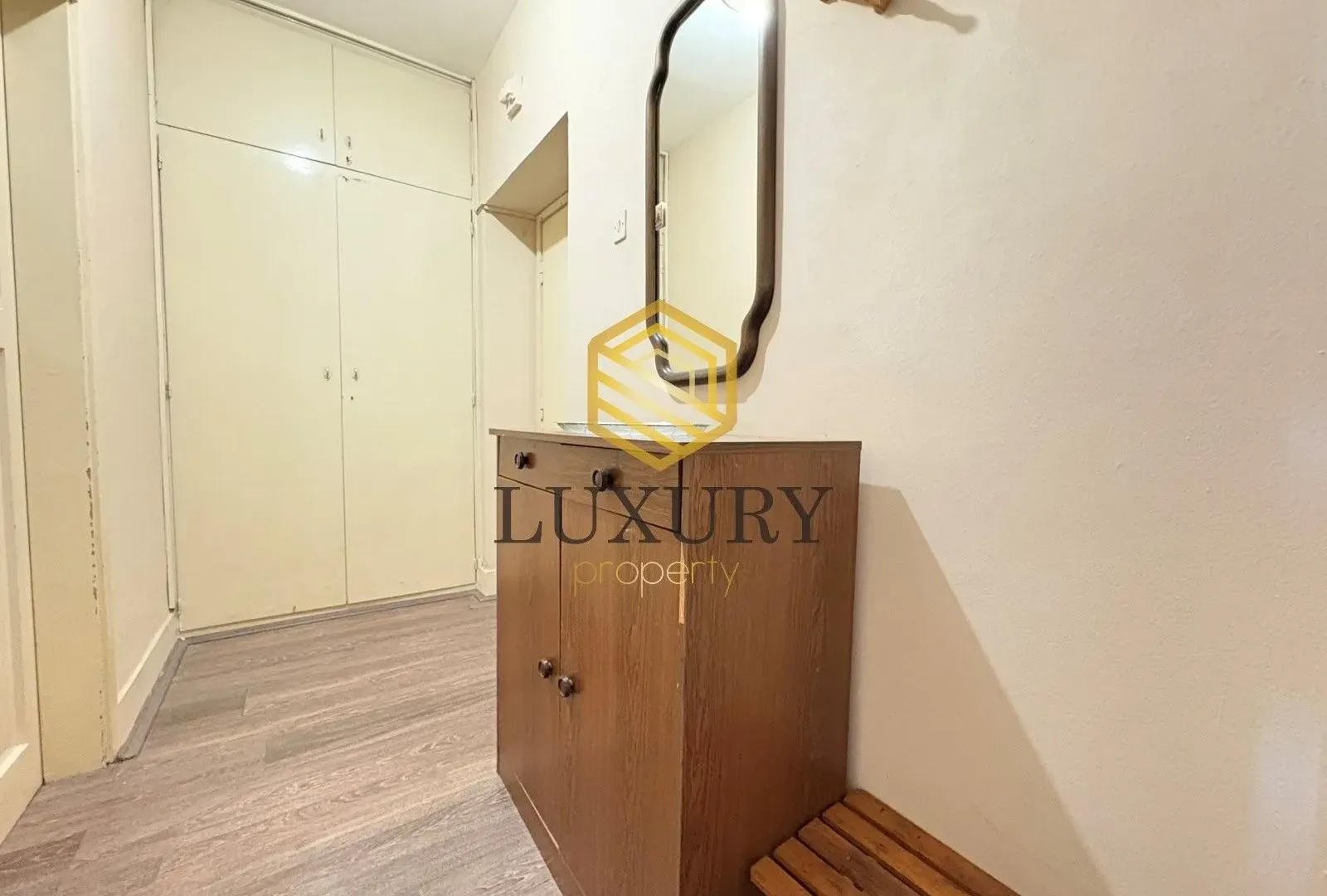 Izdavanje, dvosoban stan, 63m², Baston, Podgorica