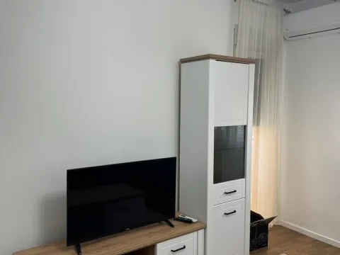 Rent, one bedroom apartment, 45m², Pobrežje, Podgorica - image 3