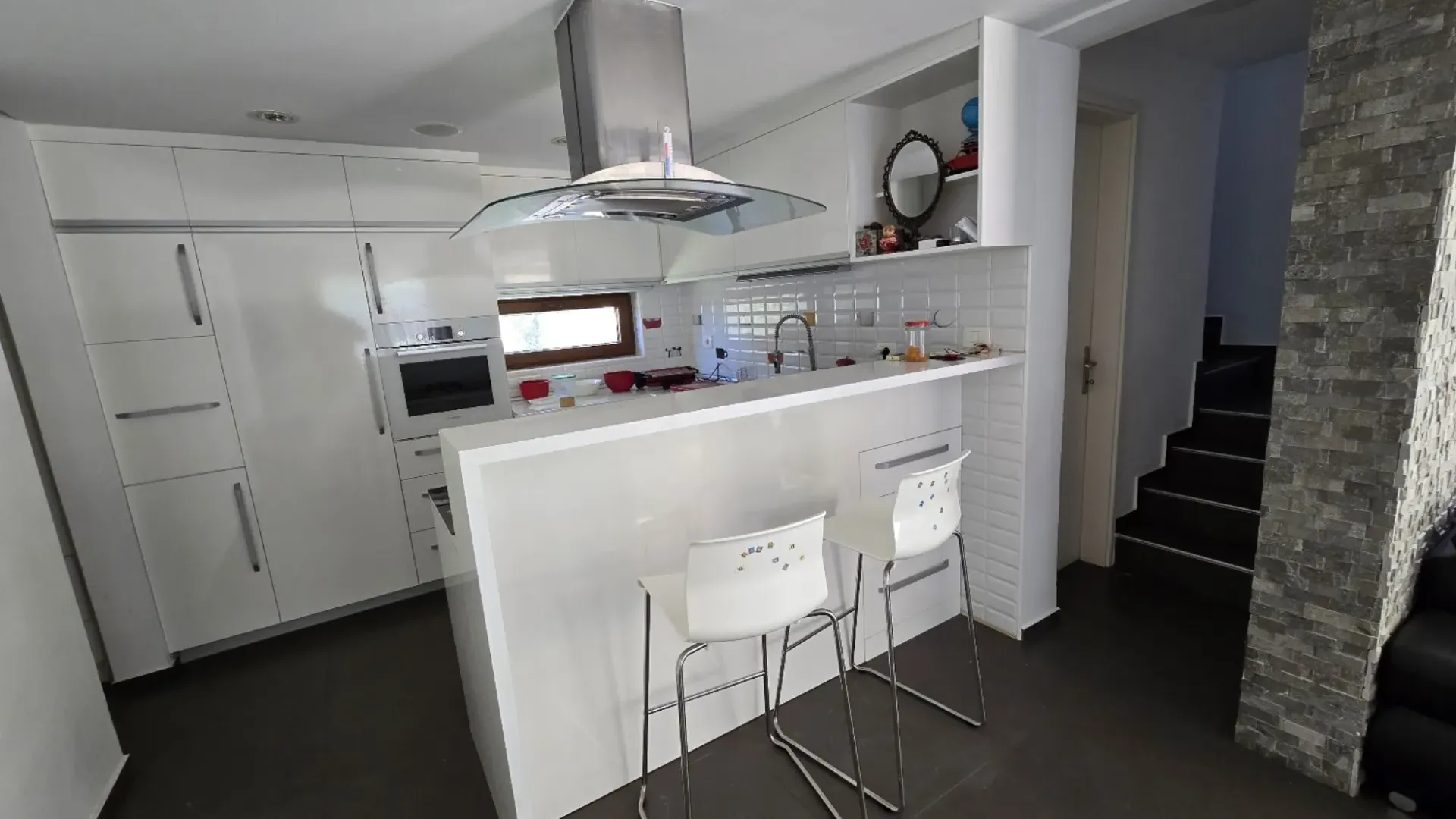 Izdavanje, kuća, 160m², Mirac, Kotor
