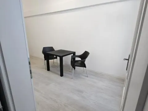 Prodaja, kuća, 49m², Centar, Sombor - image 2