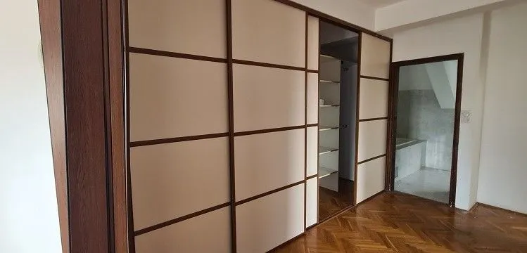 Izdavanje, kuća, 360m², Autokomanda, Voždovac Sve Podlokacije