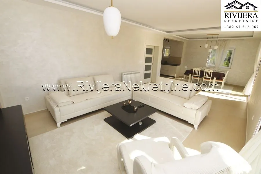 Prodaja, kuća, 220m², Zelenika, Herceg Novi