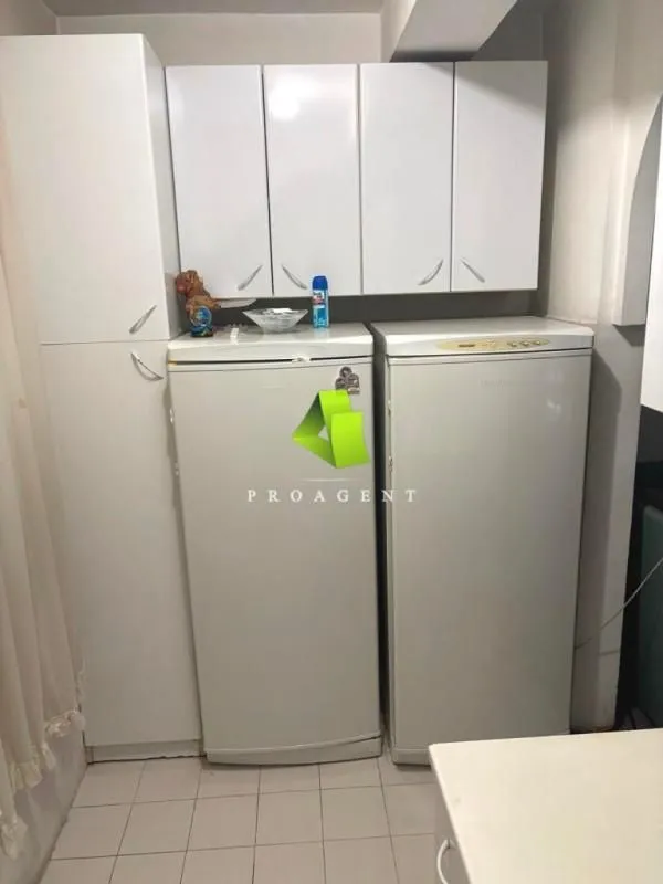 Prodaja, trosoban stan, 77m², Palilula, Niš
