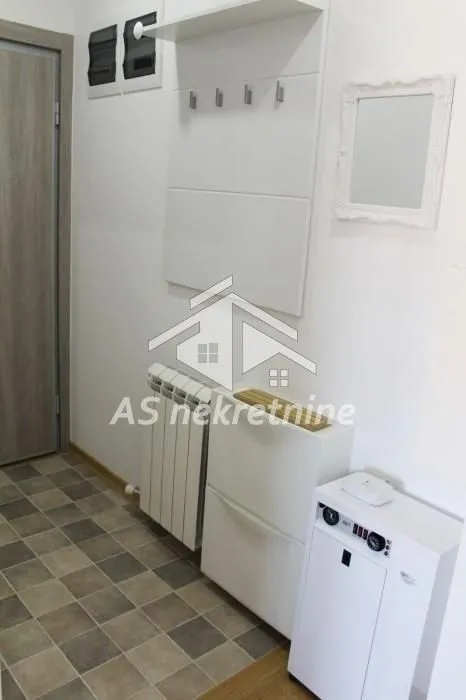 Izdavanje, dvosoban stan, 50m², Lekino Brdo, Voždovac Sve Podlokacije