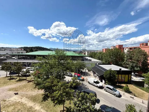 Izdavanje, dvosoban stan, 65m², Gintaš, Podgorica - image 7