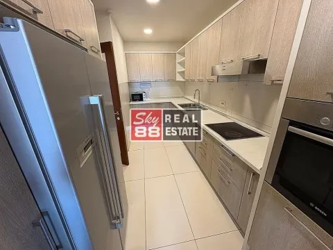 Rent, four bedroom apartment, 155m², Savski Venac, Beograd - image 5