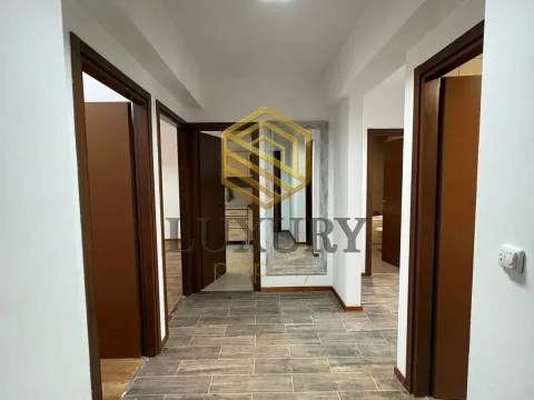 Rent, three bedroom apartment, 110m², City Kvart, Podgorica - image 2
