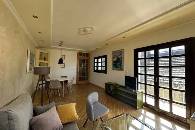 Prodaja, trosoban stan, 93m², Vračar Hram, Vračar Sve Podlokacije
