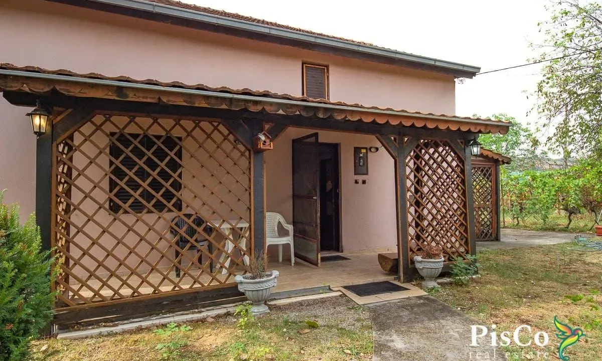 Prodaja, kuća, 100m², Donja Gorica, Podgorica