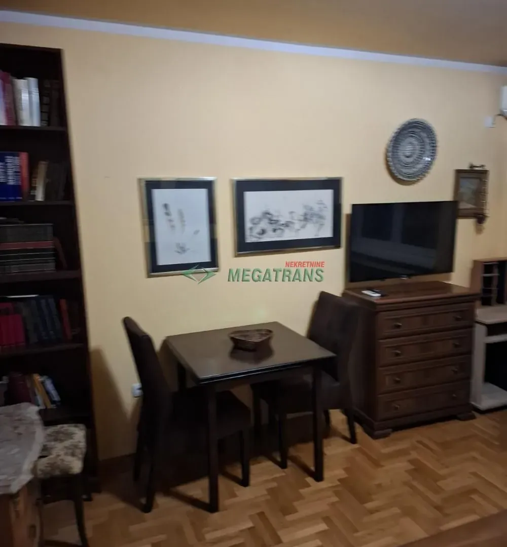 Rent, two bedroom apartment, 42m², Bulevar patrijarha Pavla, Novi Sad Sve Podlokacije