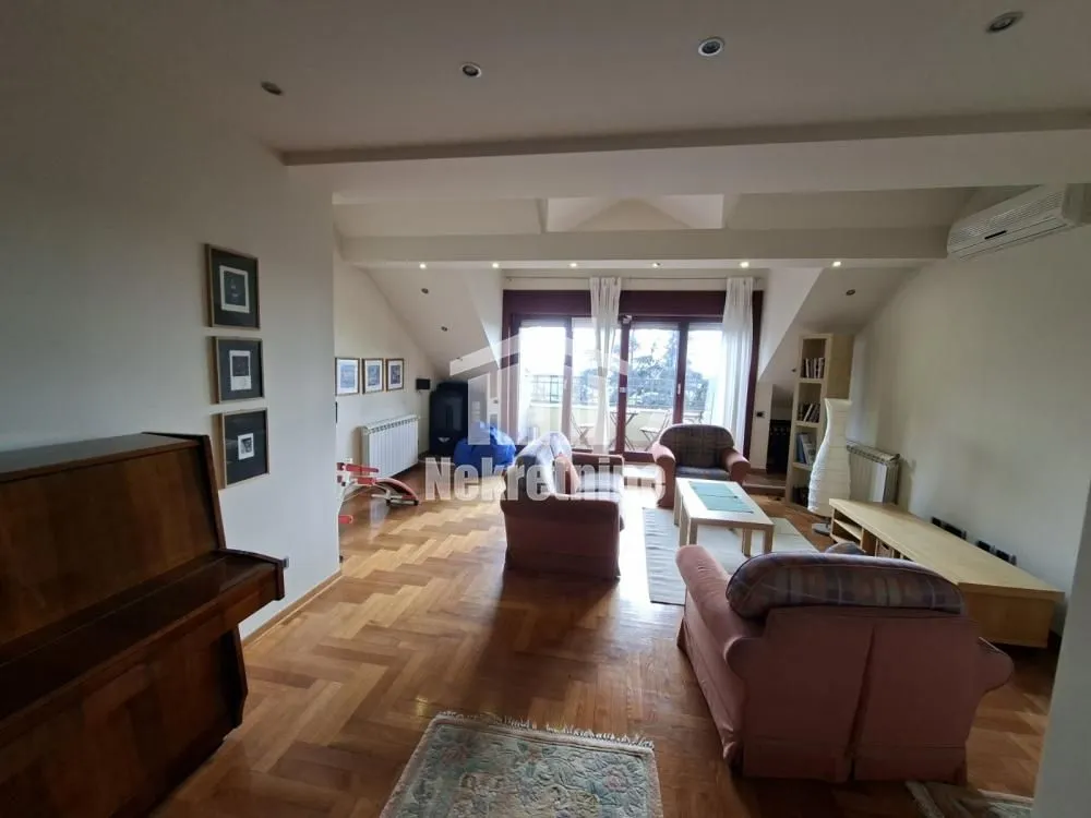 Izdavanje, kuća, 330m², Čukarica, Beograd