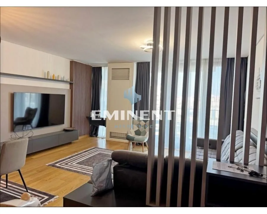 Rent, four bedroom apartment, 124m², Savski Venac, Beograd
