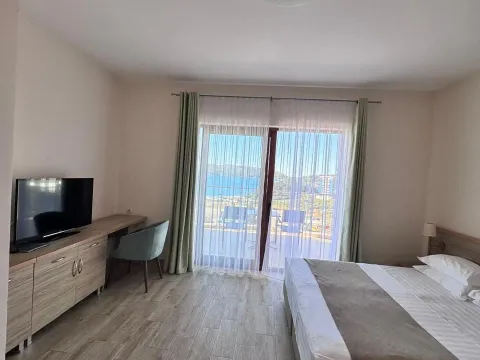 Prodaja, garsonjera, 40m², Bečići, Budva - image 5