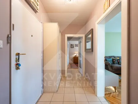 Sale, three bedroom apartment, 101m², Cvijetin Brijeg, Podgorica - image 19