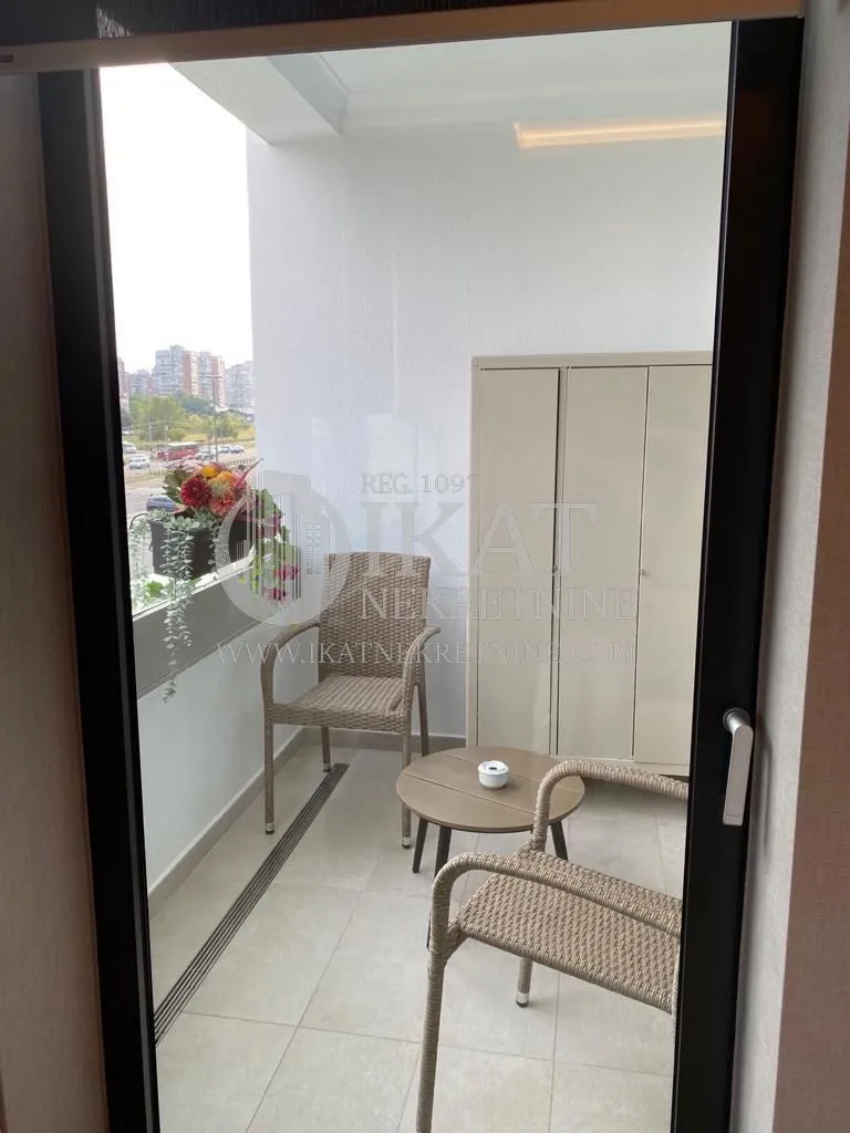 Izdavanje, dvosoban stan, 50m², Novi Beograd Sve Podlokacije, Beograd