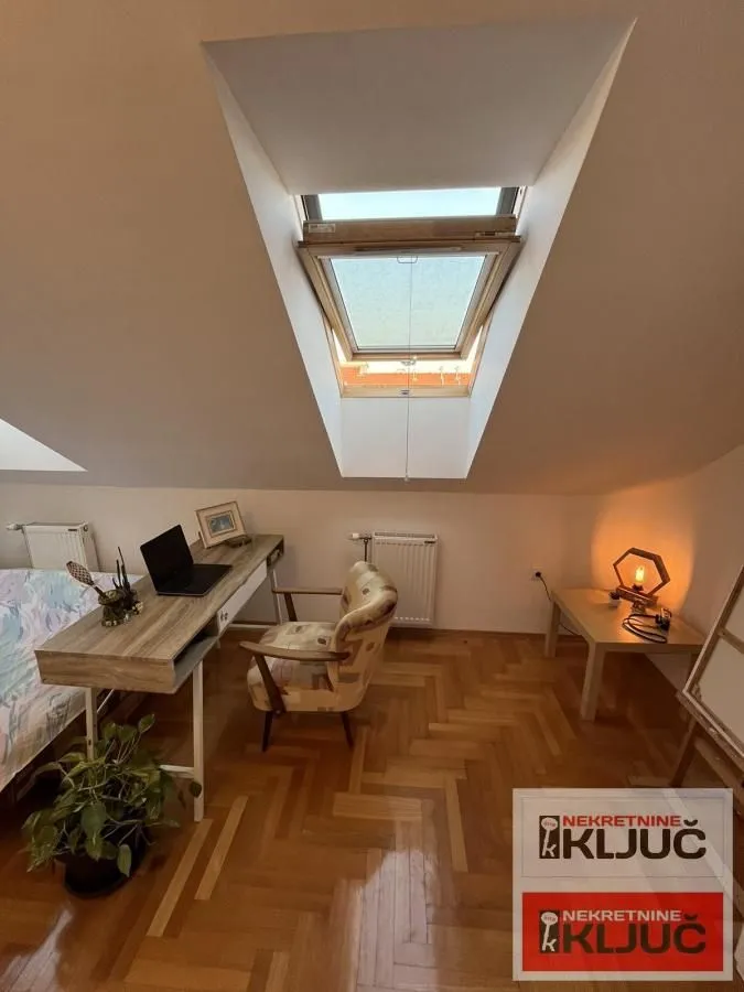 Prodaja, četvorosoban stan, 77m², Bulevar patrijarha Pavla, Novi Sad Sve Podlokacije