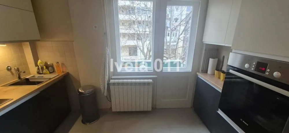 Sale, two bedroom apartment, 72m², Kalenić Pijaca, Vračar Sve Podlokacije