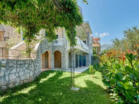 Prodaja, kuća, 235m², Kostanjica, Kotor - image 22