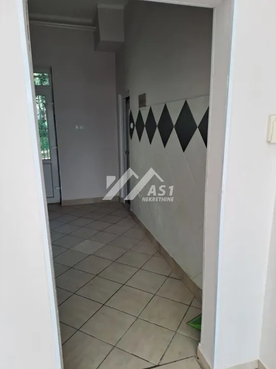 Rent, office space, 50m², Satelit, Novi Sad Sve Podlokacije