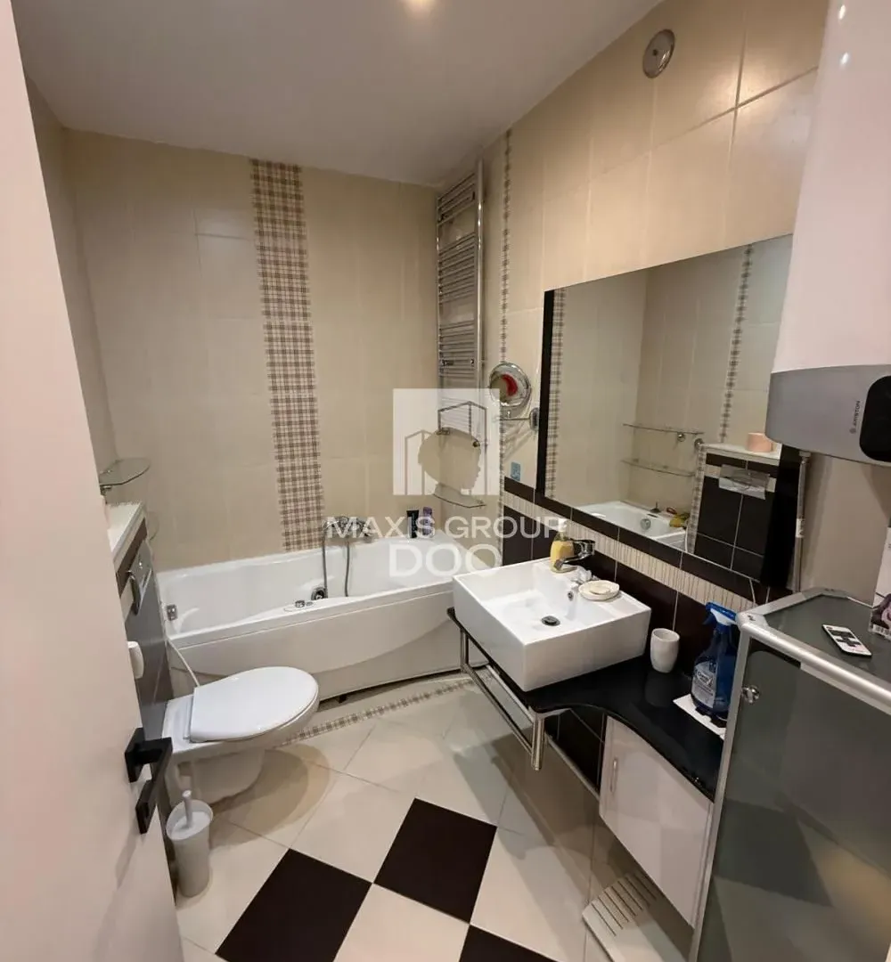 Rent, four bedroom apartment, 150m², Novi Beograd Sve Podlokacije, Beograd