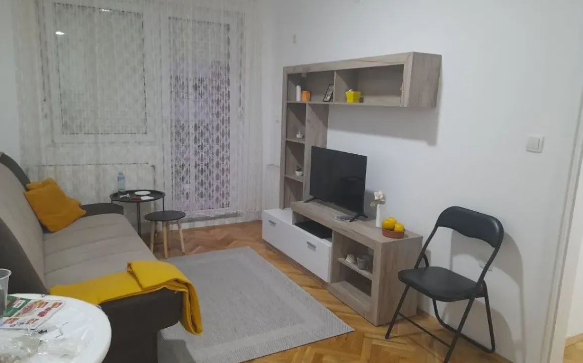 Izdavanje, dvosoban stan, 36m², Detelinara, Novi Sad Sve Podlokacije