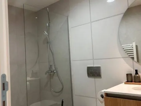 Rent, two bedroom apartment, 59m², Savski Venac, Beograd - image 6