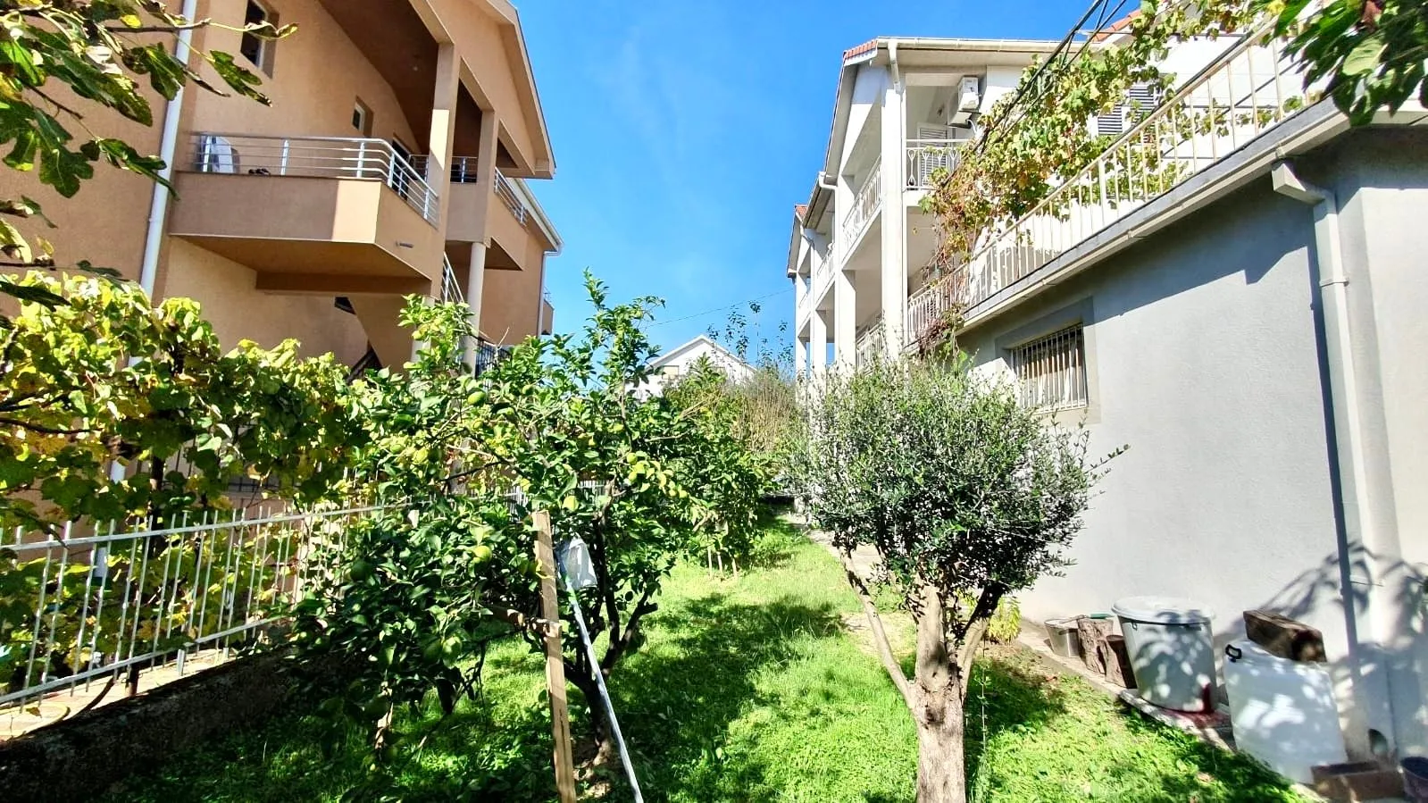 Prodaja, kuća, 375m², Kalimanj, Tivat