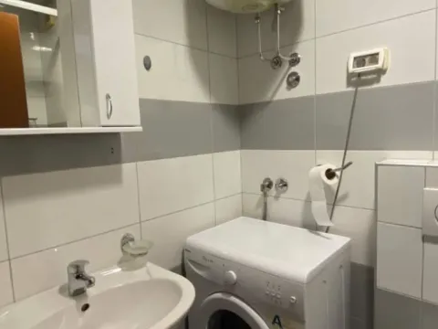 Izdavanje, garsonjera, 30m², Podgorica, Crna Gora - image 6