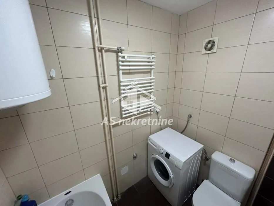 Izdavanje, dvosoban stan, 48m², Cvetkova Pijaca, Zvezdara Sve Podlokacije