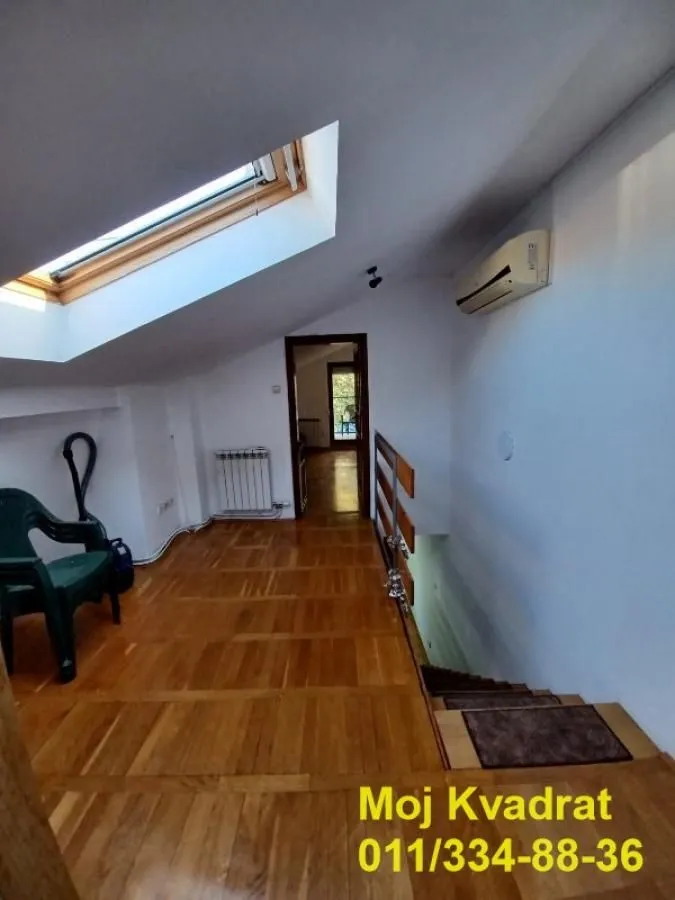 Sale, house, 108m², Uciteljsko Naselje, Zvezdara Sve Podlokacije