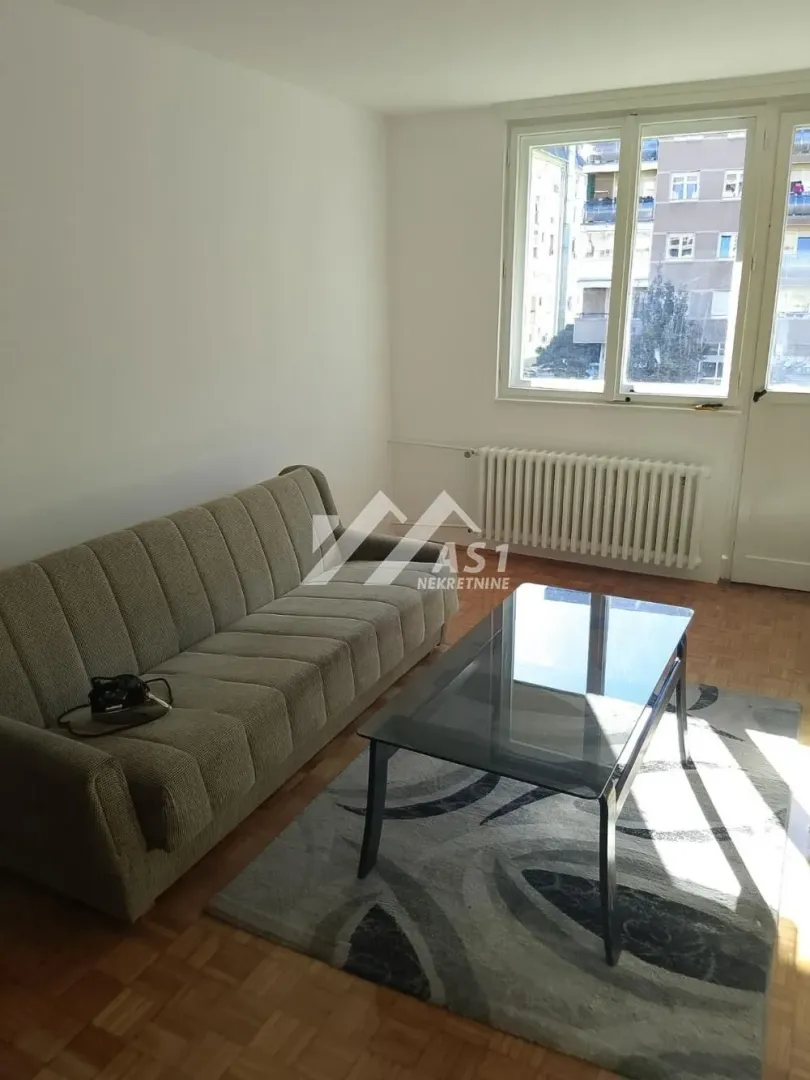 Izdavanje, dvosoban stan, 60m², Bulevar Oslobodjenja, Novi Sad Sve Podlokacije